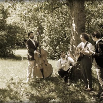 The Penny Farthings Surrey Folk Band