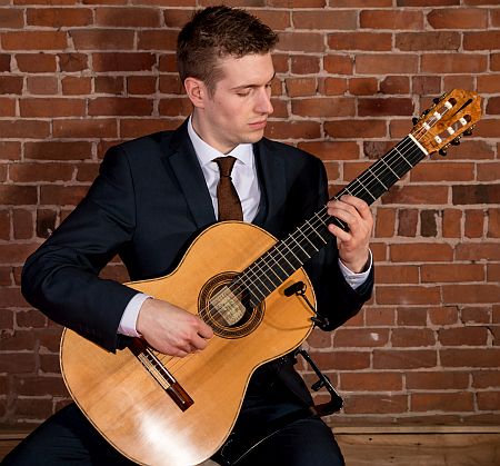 Midlands The Essential Classical Guitarist booking for weddings