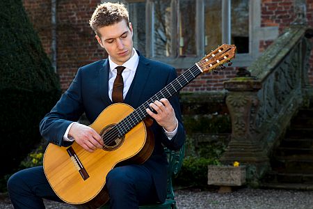 The Essential Classical Guitarist booking for weddings through Hireaband